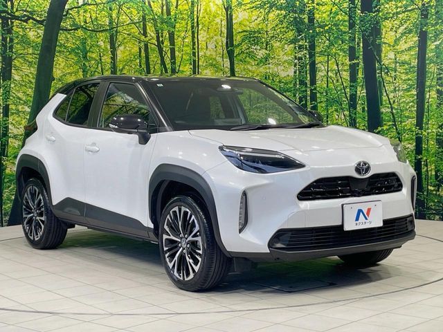 TOYOTA YARIS CROSS 2025