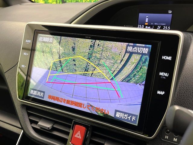 TOYOTA VOXY HYBRID 2021