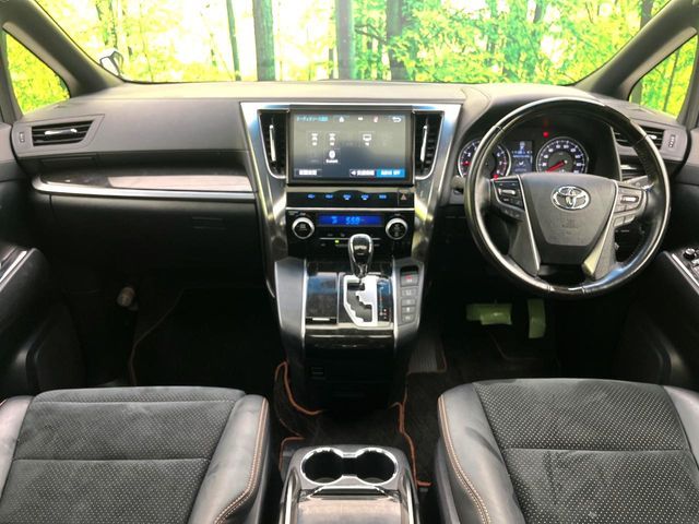 TOYOTA ALPHARD 2017