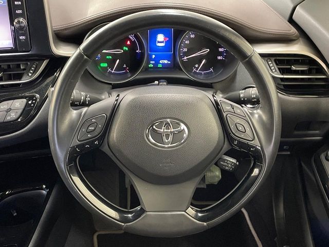 TOYOTA C-HR 2017