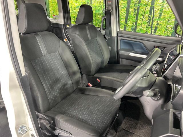 TOYOTA ROOMY 4WD 2023