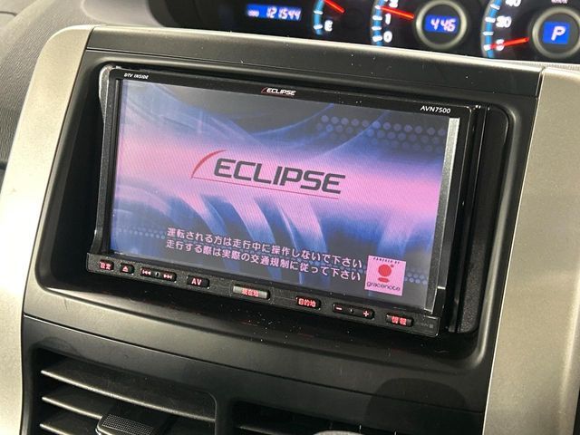 TOYOTA VOXY 4WD 2011