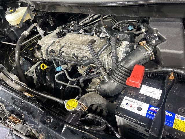 TOYOTA VOXY 4WD 2011