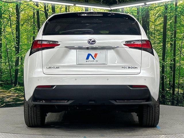 TOYOTA LEXUS NX300h AWD 2016