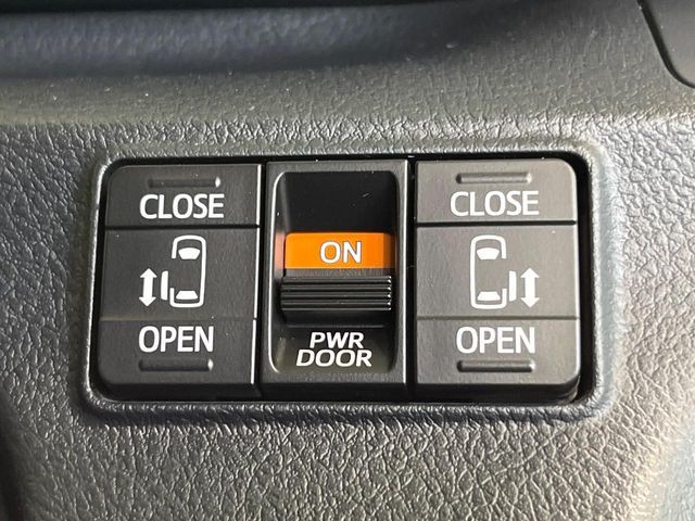 TOYOTA SIENTA 4WD 2021