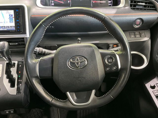 TOYOTA SIENTA 4WD 2021