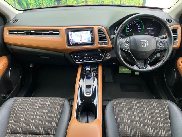 HONDA VEZEL HYBRID 2016