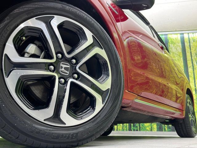 HONDA VEZEL HYBRID 2016