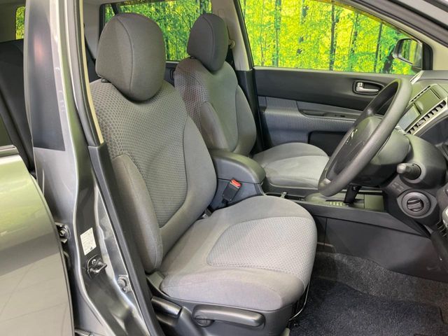 NISSAN WINGROAD 2010