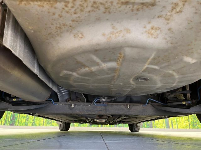 NISSAN WINGROAD 2010