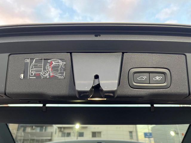 VOLVO VOLVO XC60 2019