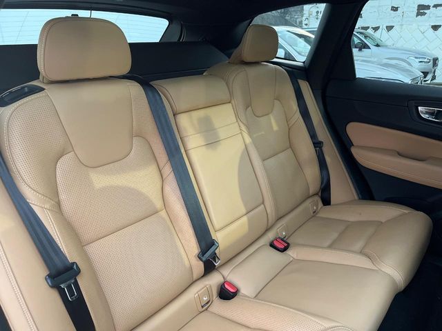 VOLVO VOLVO XC60 2019