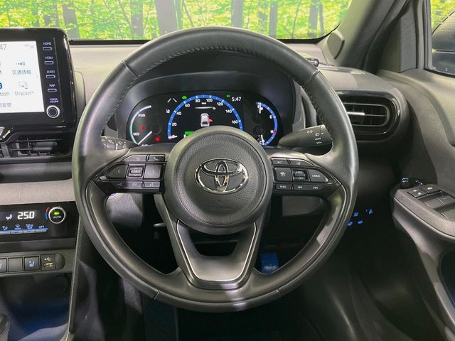 TOYOTA YARIS CROSS HYBRID 2023