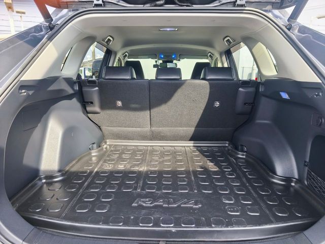 TOYOTA RAV4 4WD 2021