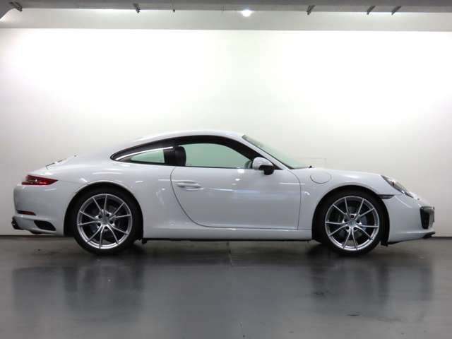 PORSCHE PORSCHE 911 2017