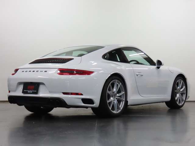 PORSCHE PORSCHE 911 2017