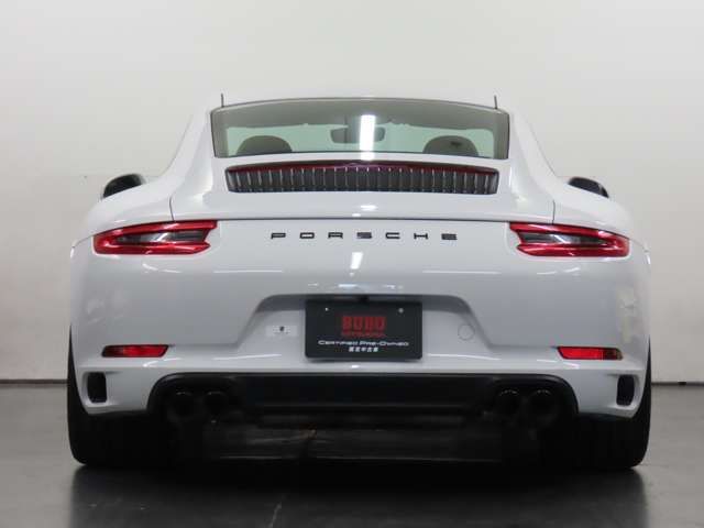 PORSCHE PORSCHE 911 2017