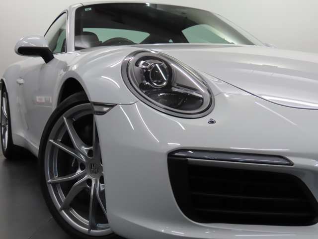 PORSCHE PORSCHE 911 2017