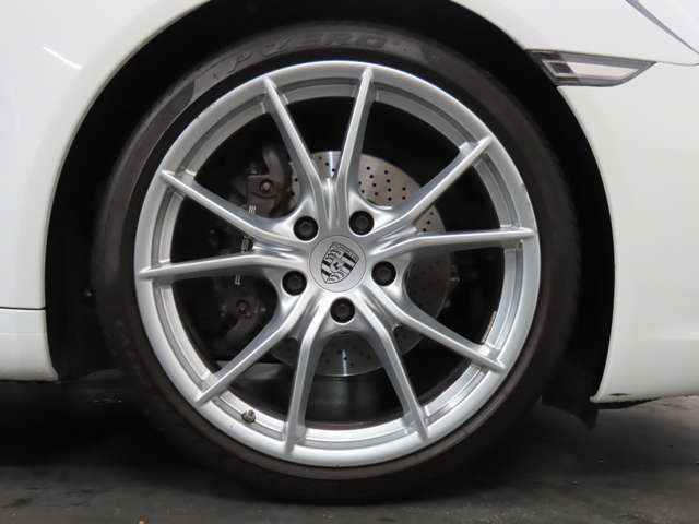 PORSCHE PORSCHE 911 2017