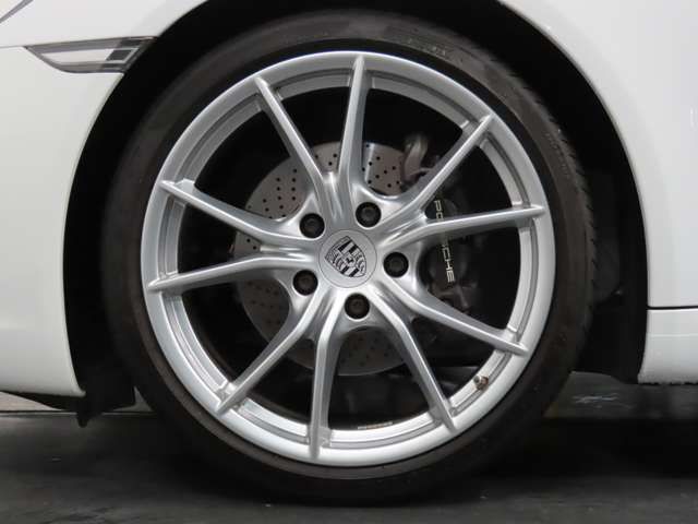 PORSCHE PORSCHE 911 2017