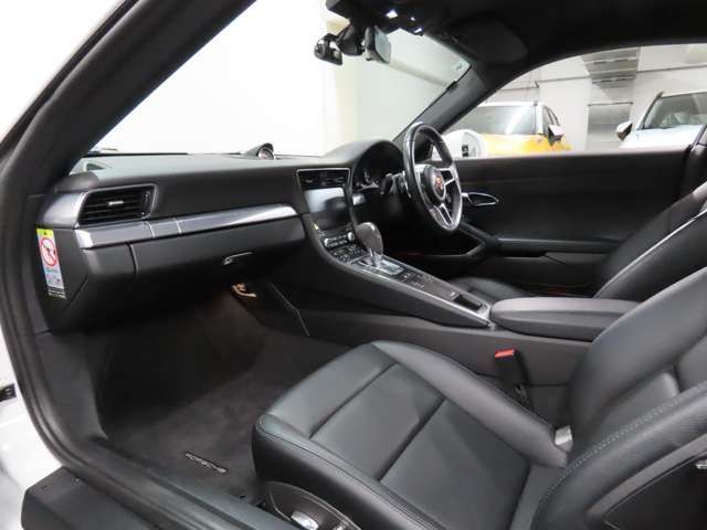 PORSCHE PORSCHE 911 2017