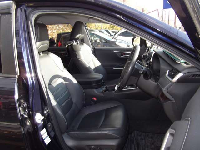 TOYOTA RAV4 4WD 2021