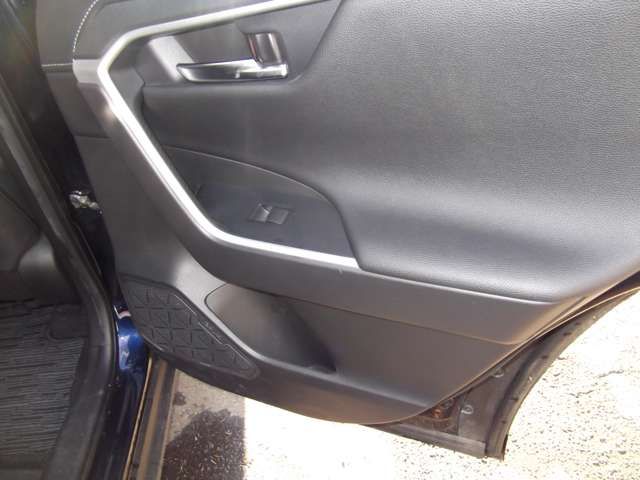 TOYOTA RAV4 4WD 2021