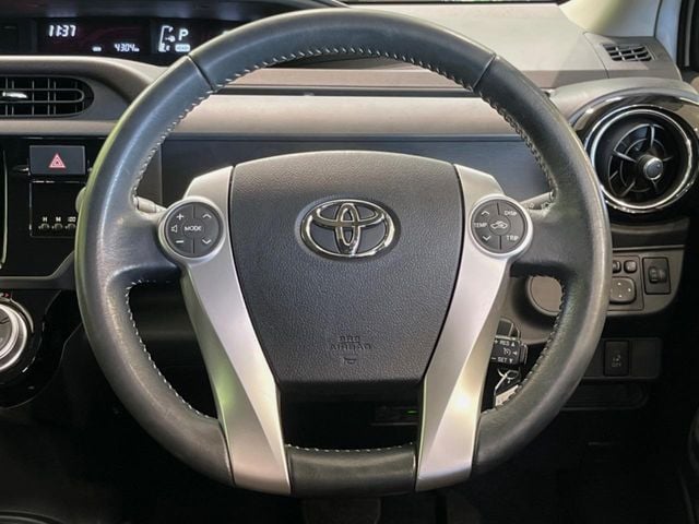 TOYOTA AQUA 2015