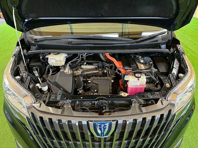 TOYOTA ESQUIRE HYBRID 2019