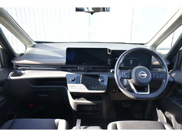 NISSAN SERENA  WG 2024