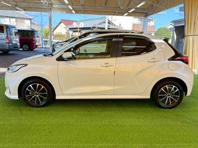 TOYOTA YARIS 2024
