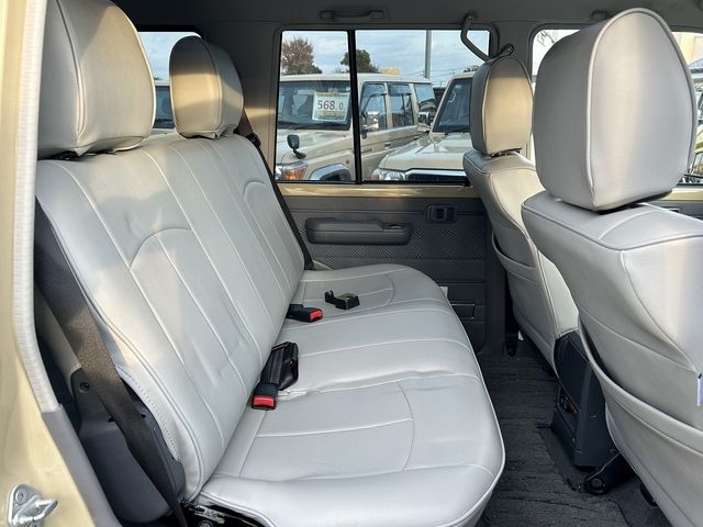 TOYOTA LANDCRUISER van 2014