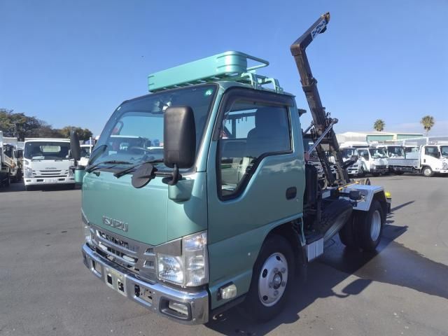 ISUZU ELF 2017