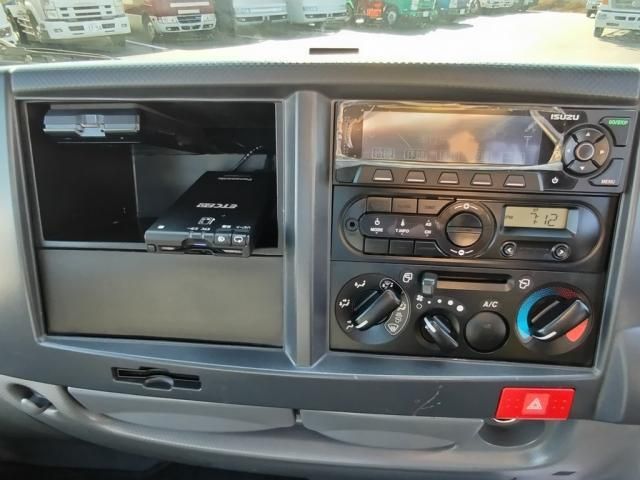 ISUZU ELF 2017