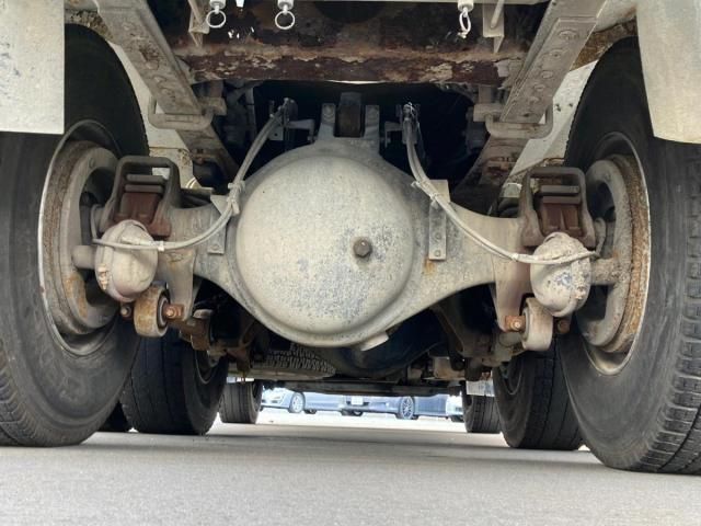 NISSAN DIESEL Quon 2013