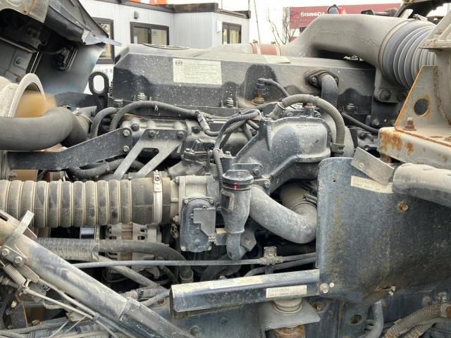 NISSAN DIESEL Quon 2013