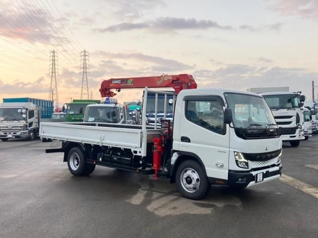 MITSUBISHI CANTER 2025