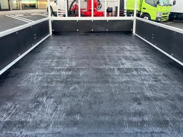 MITSUBISHI CANTER 2025