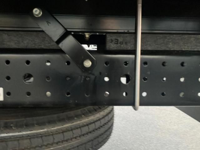 MITSUBISHI CANTER 2025