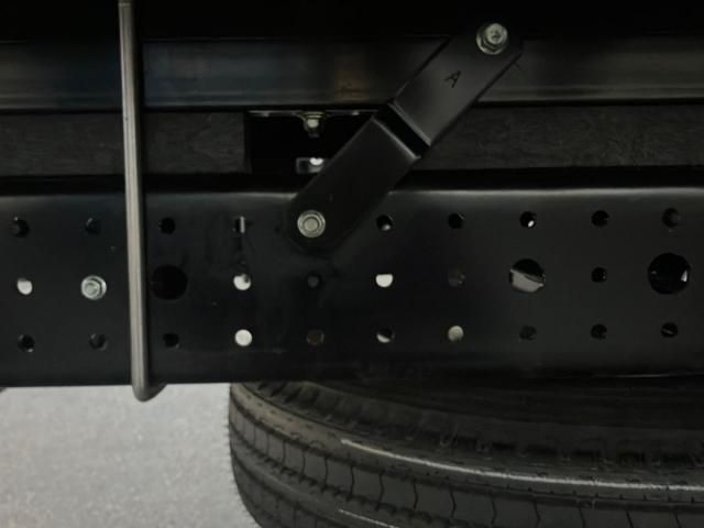 MITSUBISHI CANTER 2025