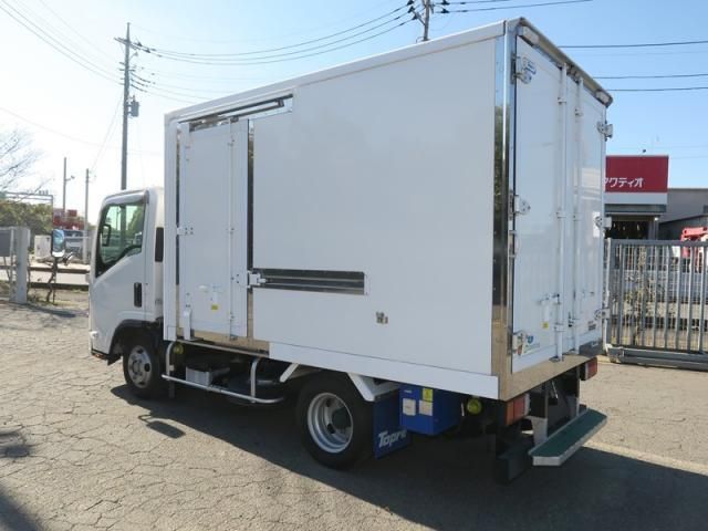 ISUZU ELF 2024