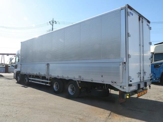 NISSAN DIESEL Quon 2020