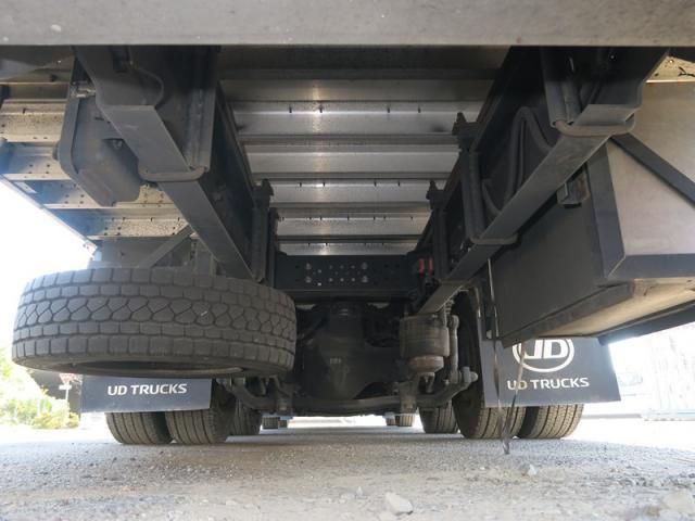 NISSAN DIESEL Quon 2020