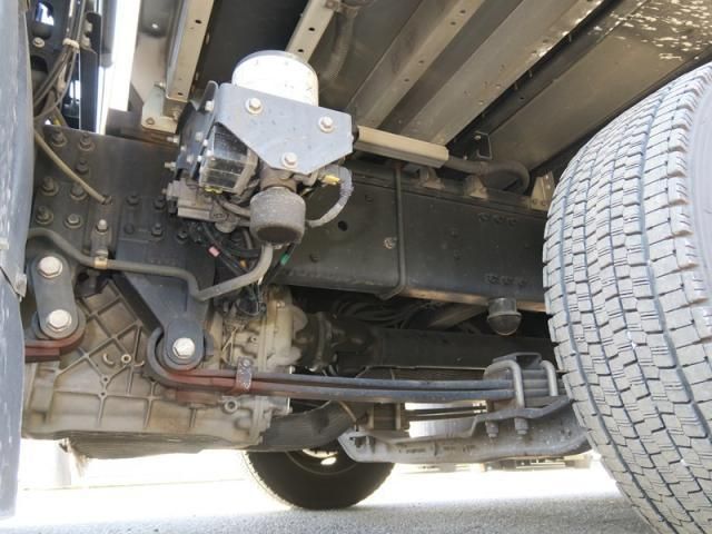 NISSAN DIESEL Quon 2020