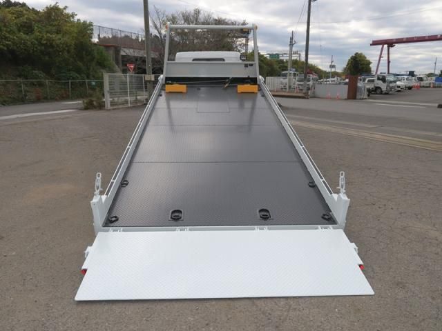 MITSUBISHI CANTER 2025