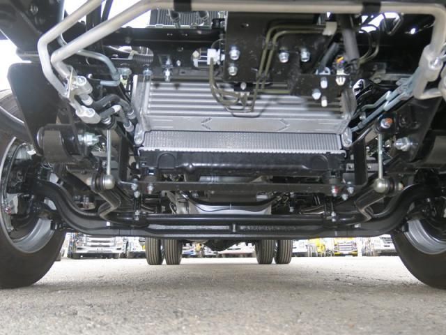 MITSUBISHI CANTER 2025