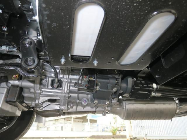 MITSUBISHI CANTER 2025