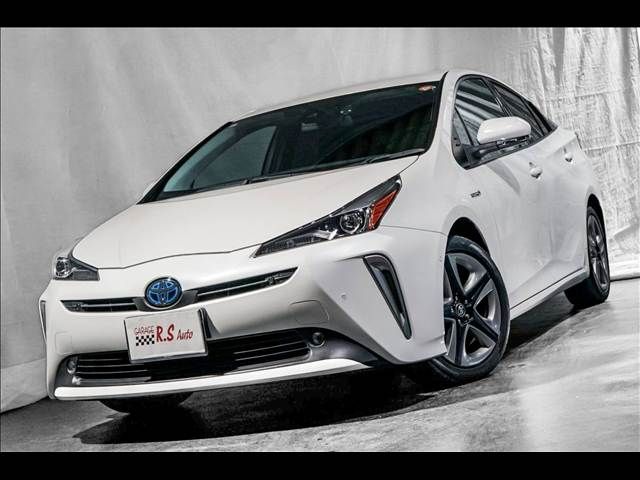 TOYOTA PRIUS 2019