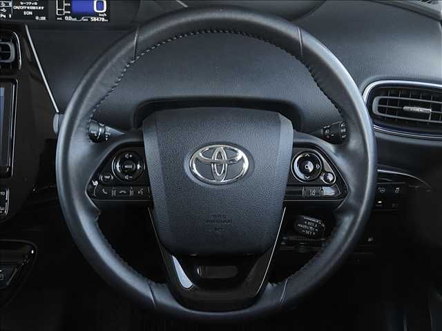 TOYOTA PRIUS 2019