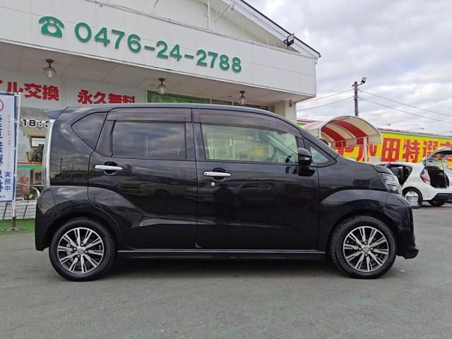 DAIHATSU MOVE CUSTOM 4WD 2018